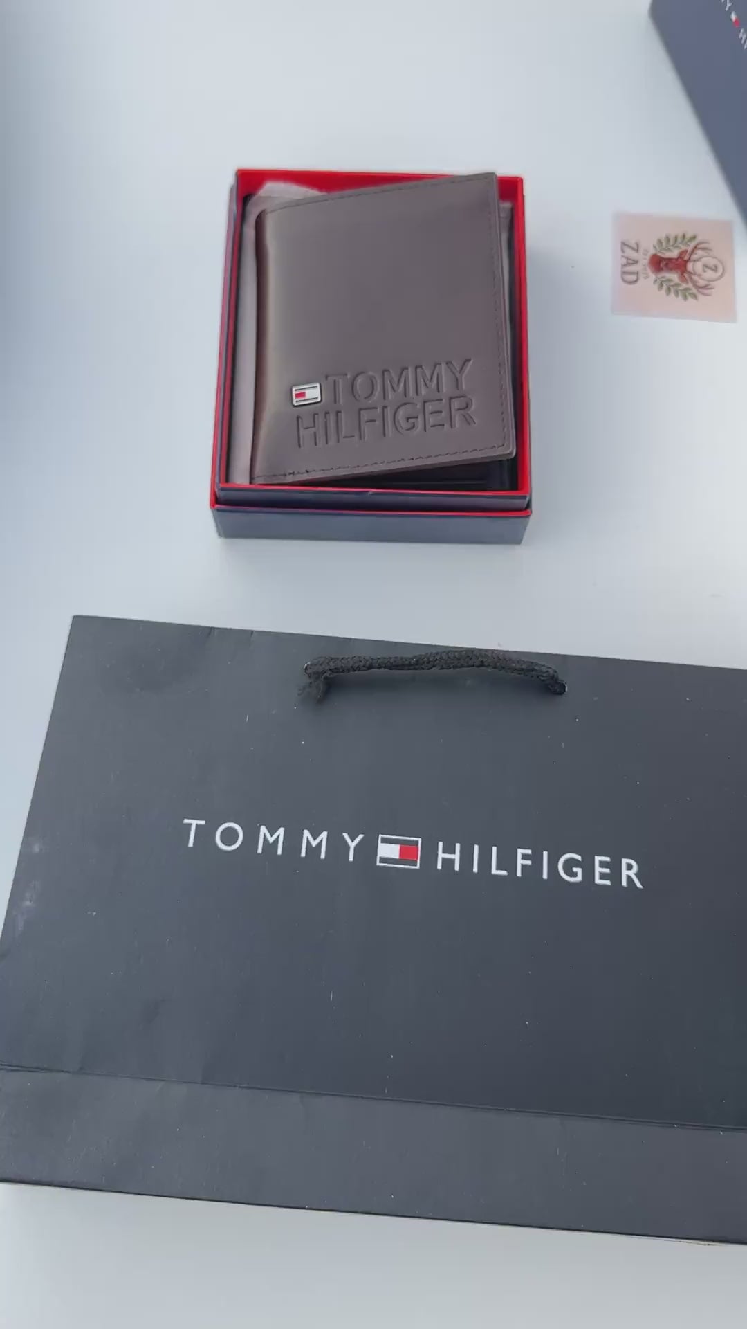Tommy Hilfiger Bifold Wallet – Premium Leather with Full Gift Packaging