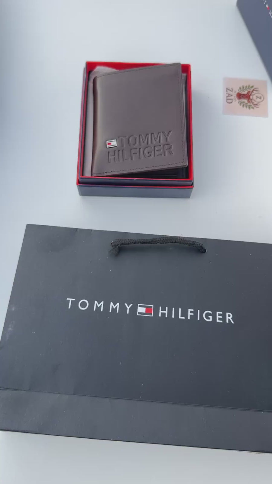 Tommy Hilfiger Bifold Wallet – Premium Leather with Full Gift Packaging