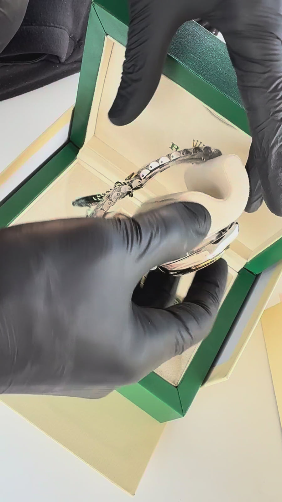 Rolex Datejust Metal Watch – Day Date Display with Standard Gift Box Packaging