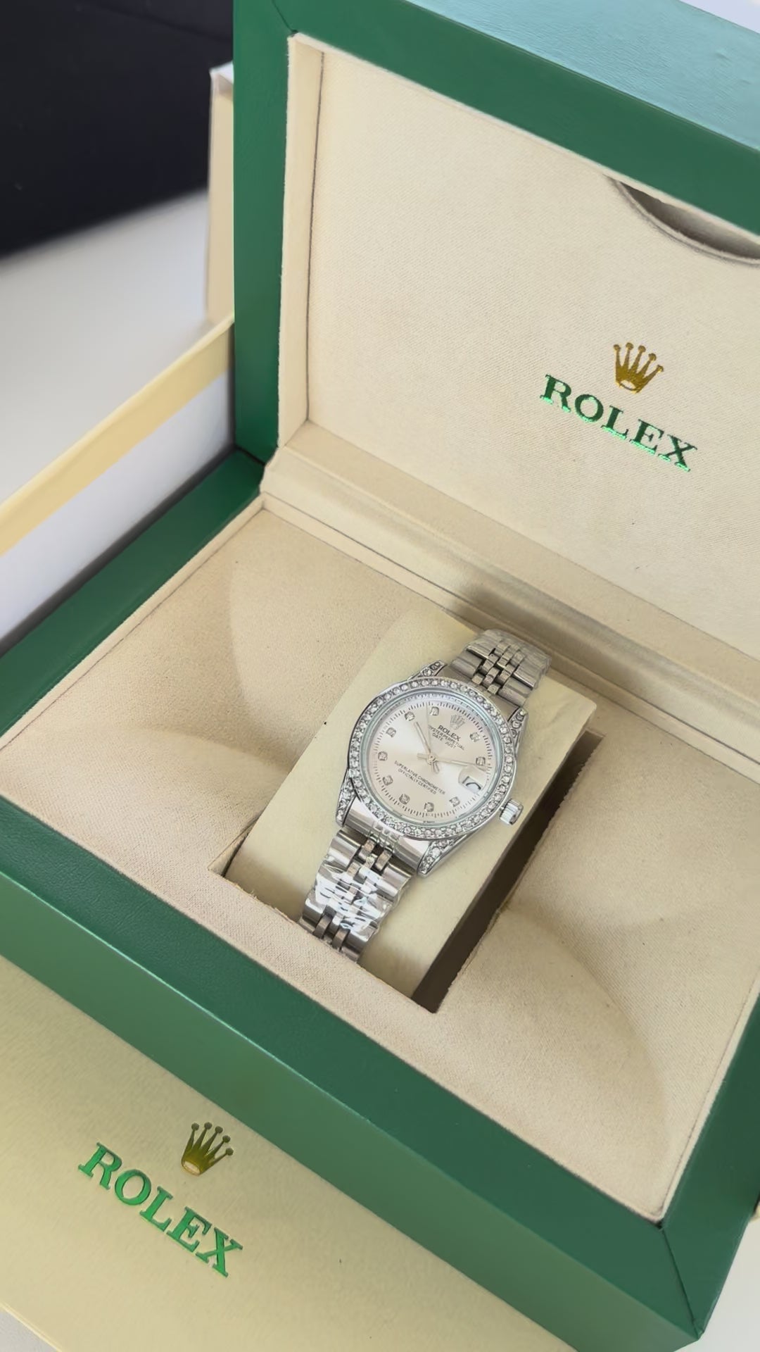 Rolex Oyster Perpetual metal Watch – with Standard Gift Box Packaging