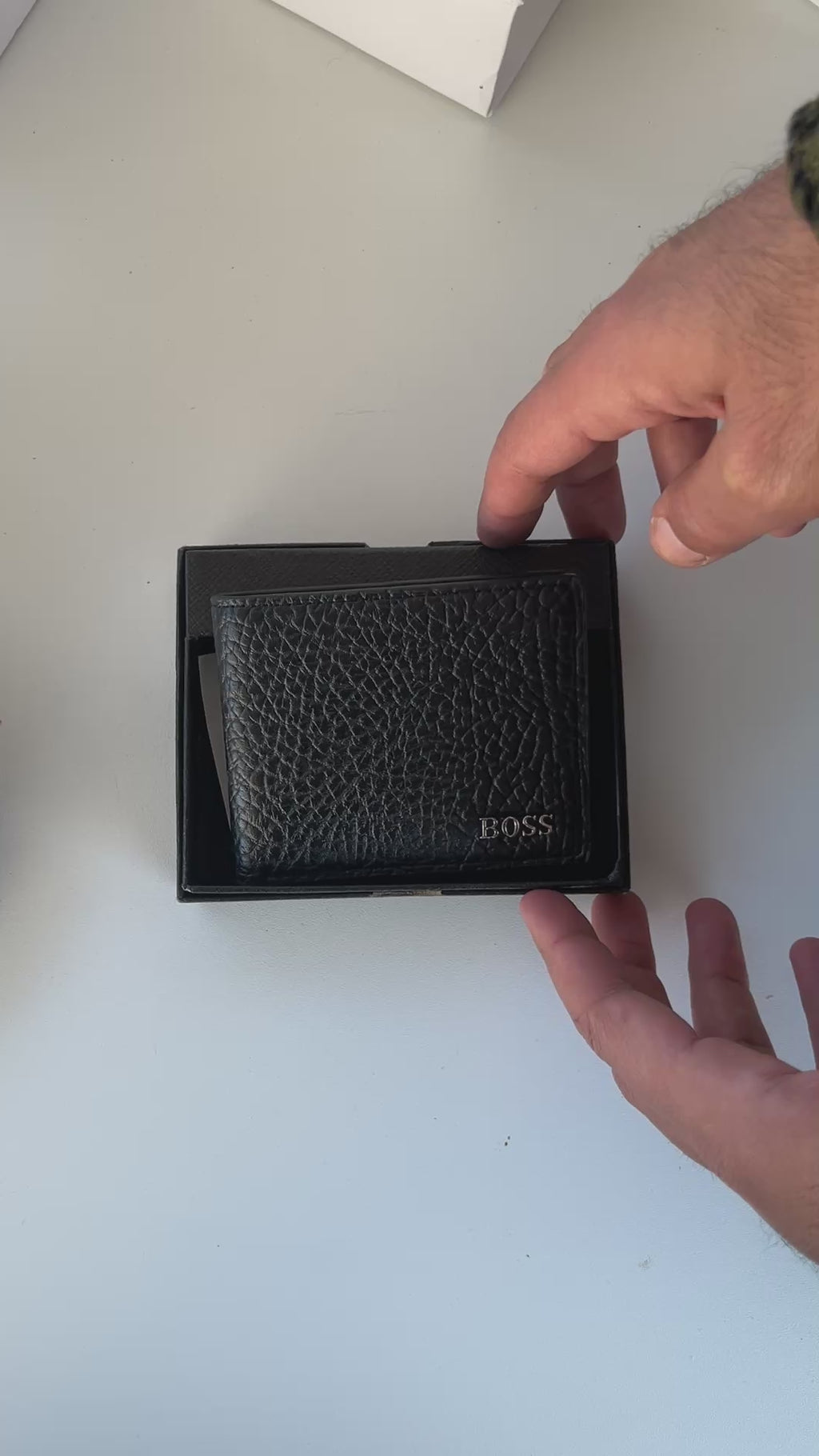BOSS Leather bifold Wallet – Premium Gift Packaging Included