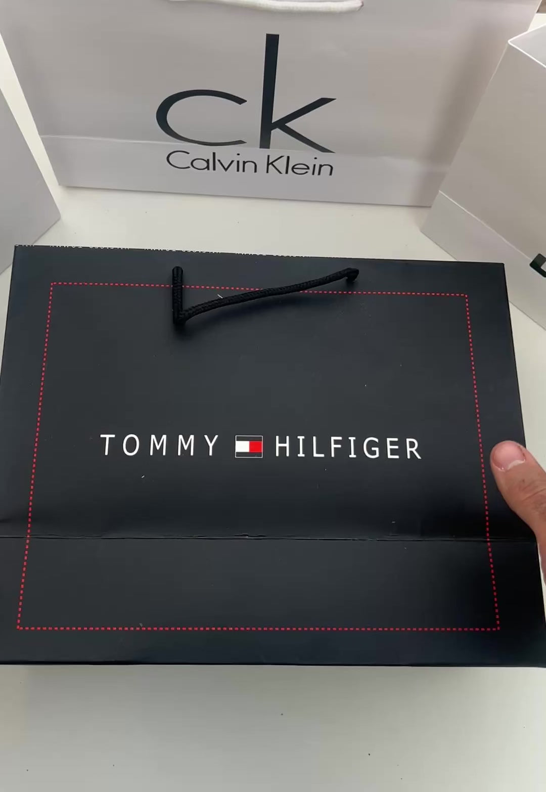 Tommy Hilfiger Crossbody Bag – Premium Stamped Bag with Gift Packaging