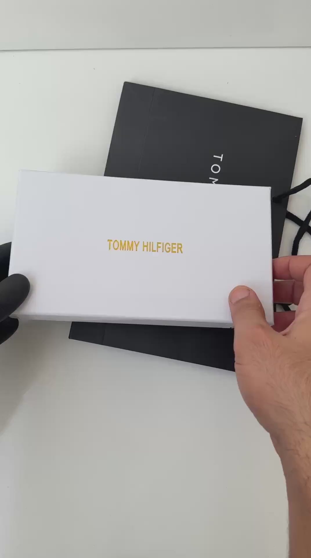 Tommy Hilfiger Women Zip Around Wallet  Gift Box & Bag