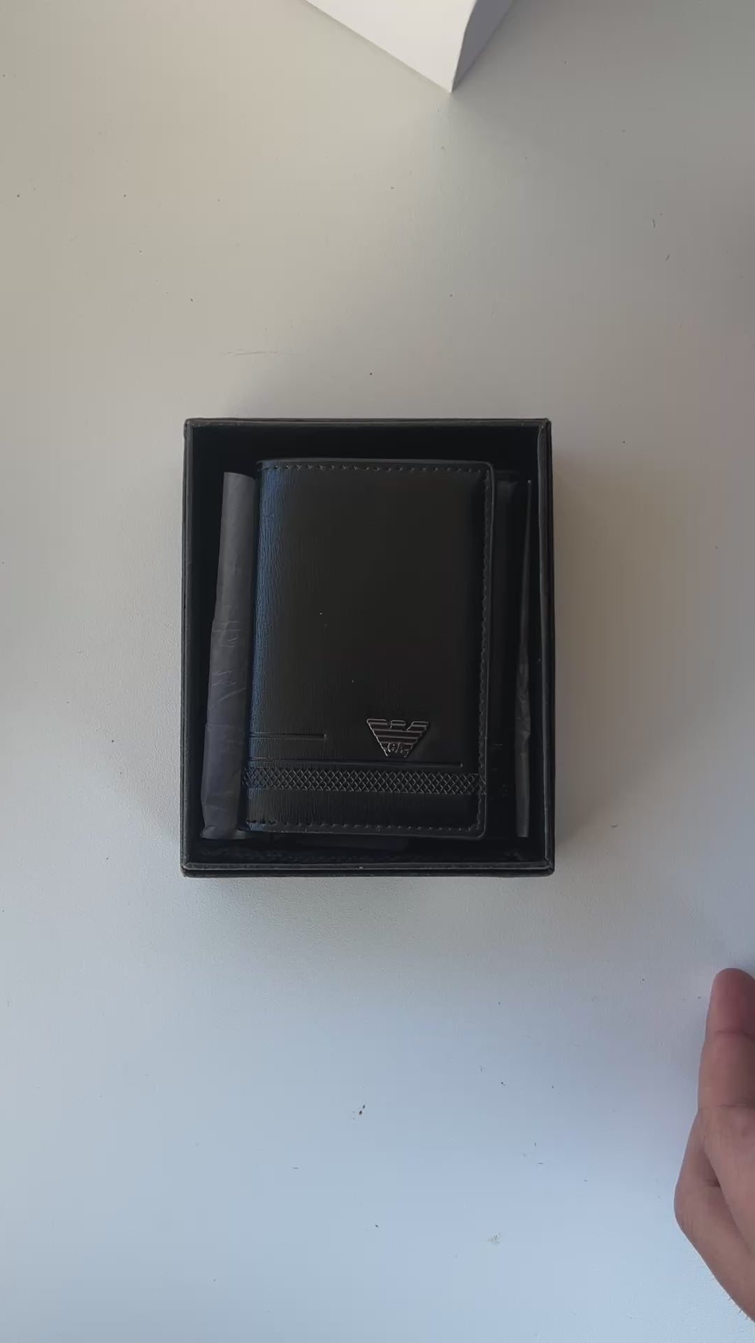 Armani Leather Trifold Wallet – Premium Gift Packaging Included