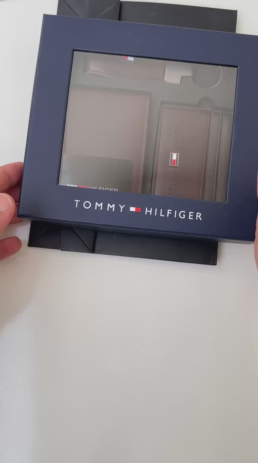 Tommy Hilfiger Wallet, Card Holder & Key Chain Set – Premium Gift Set with Box & Bag