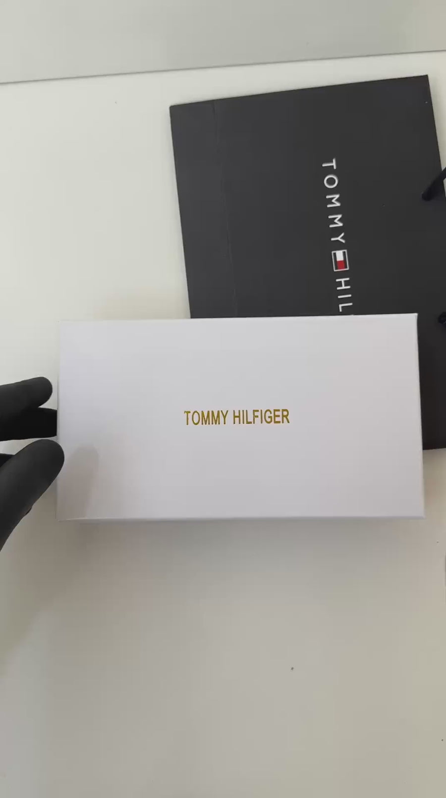 Tommy Hilfiger Women Zip Around Wallet  Gift Box & Bag