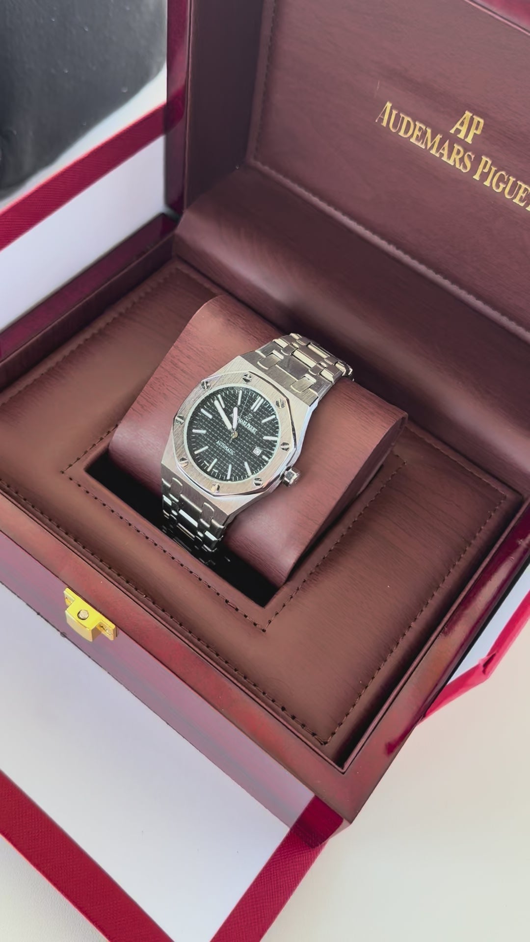 Audemars Piguet Royal Oak metal Watch – with Standard Gift Box Packaging