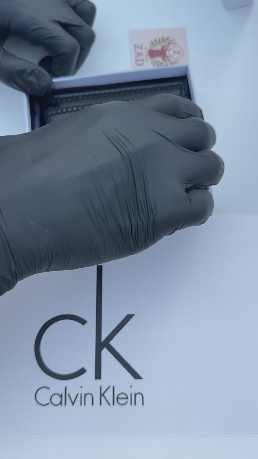 Calvin Klein Leather bifold Wallet – Premium Gift Packaging Included