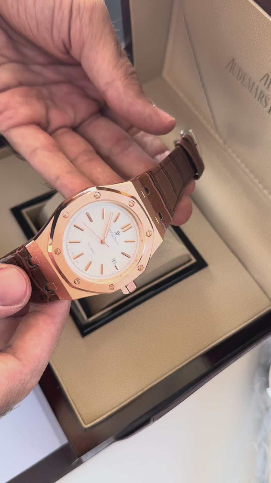 Audemars Piguet Royal Oak leather Watch – with Standard Gift Box Packaging