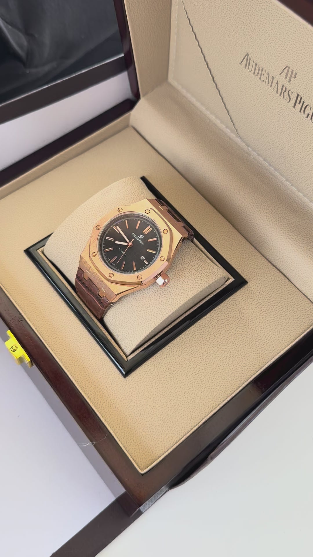 Audemars Piguet Royal Oak leather Watch – with Standard Gift Box Packaging