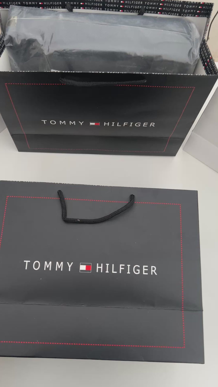 Tommy Hilfiger Leather Handbag – Premium Handbag with Gift Packaging