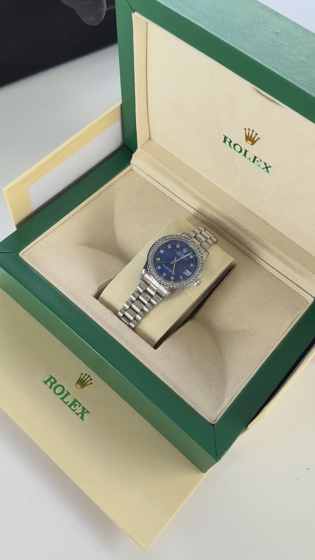 Rolex Oyster Perpetual metal Watch – with Standard Gift Box Packaging