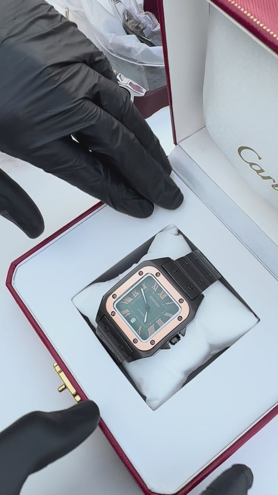Cartier metal Watch – with Standard Gift Box Packaging