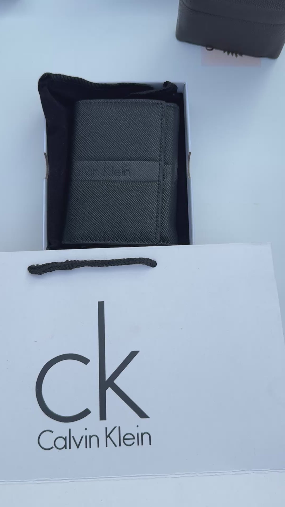 Calvin Klein Leather Trifold Wallet – Premium Gift Packaging Included