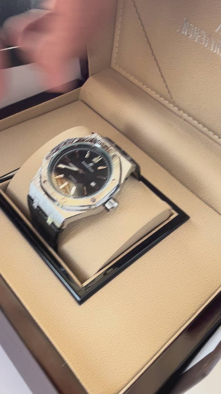 Audemars Piguet Royal Oak leather Watch – with Standard Gift Box Packaging
